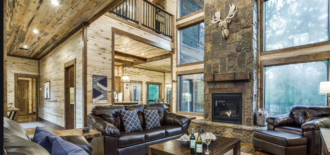 Rustic Mountain Lodge | Living Room