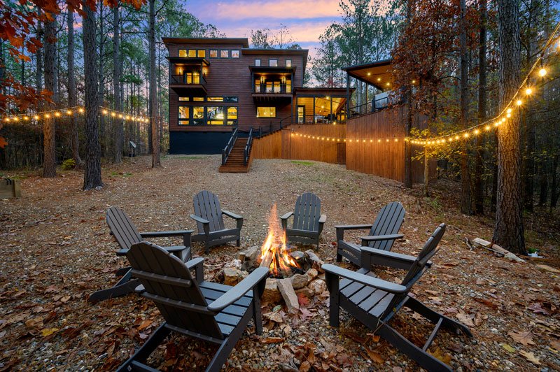 Rustic Treehouse Cabin | Fire Pit