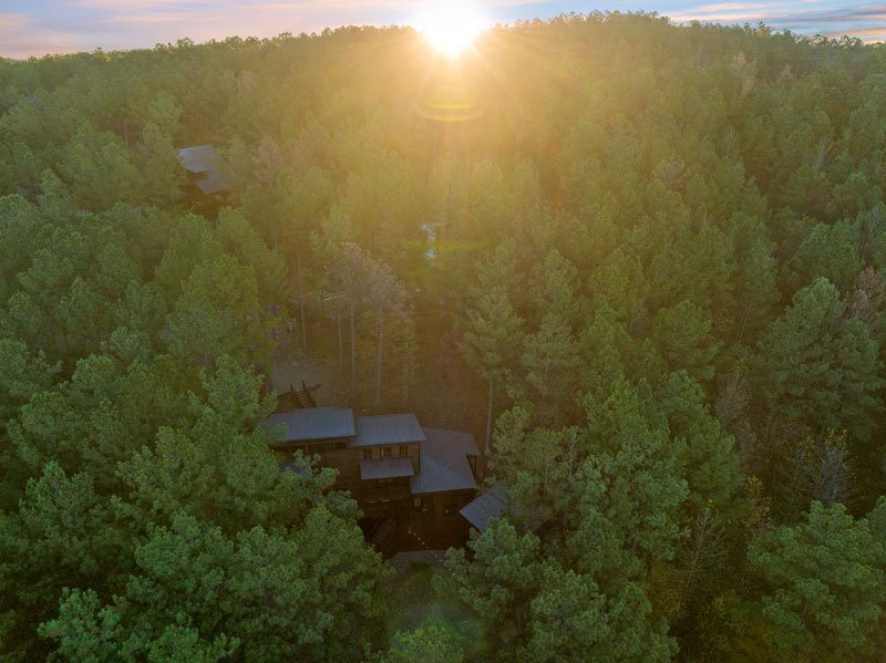Rustic Treehouse Cabin | Secluded Cabin in the Woods