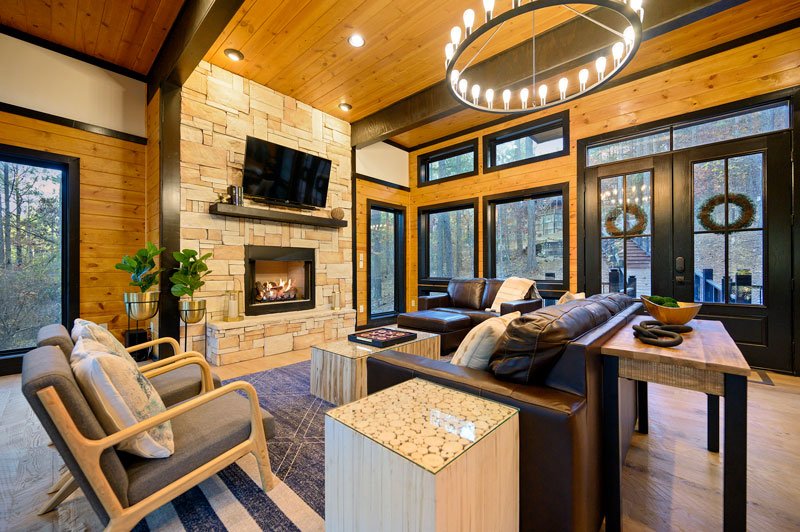 Rustic Treehouse Cabin | Living Room & Fireplace
