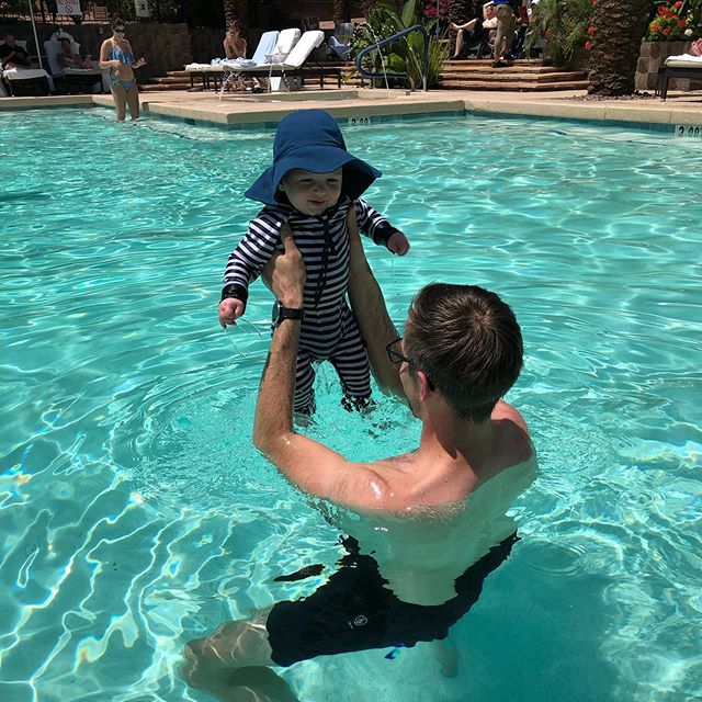 Between lecture swim with my boy 👌🏼
