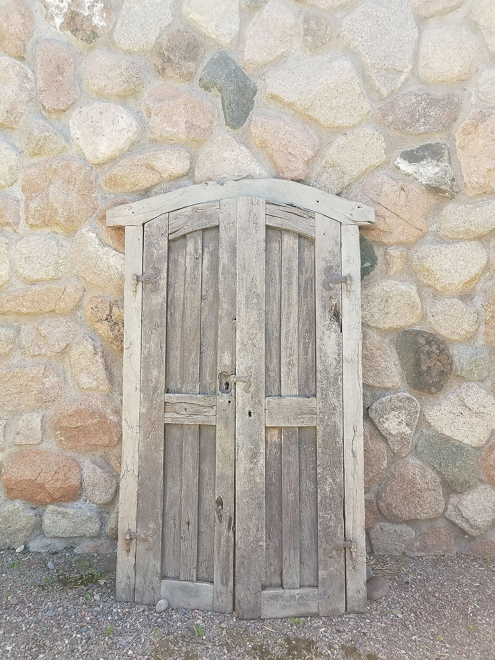 Uruguay Vineyard Door, Mendoza, Argentina, Photo, 2018.jpg
