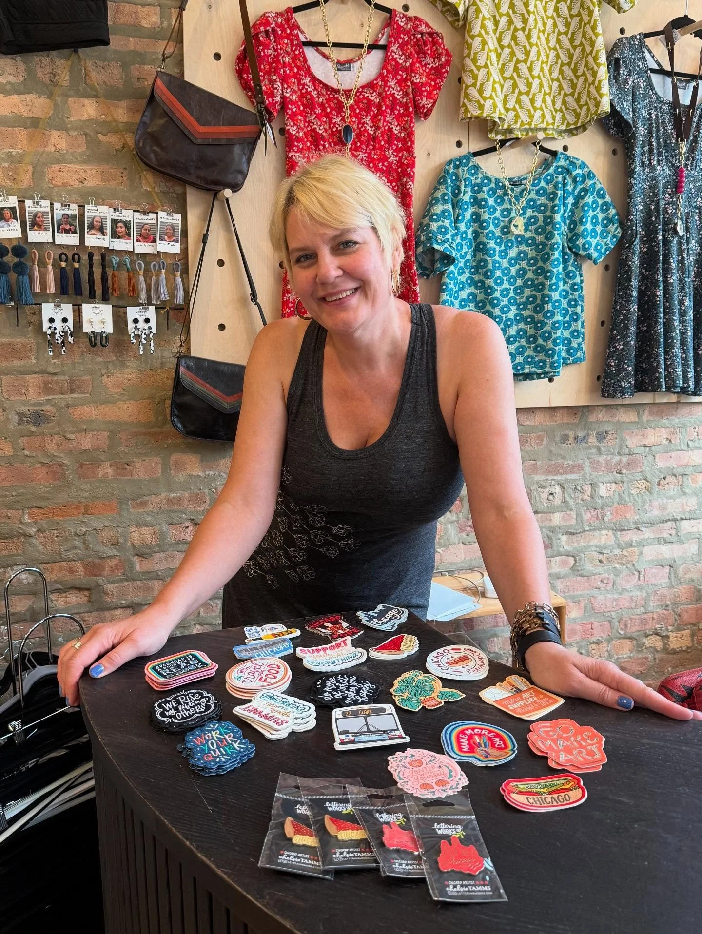 You can now find @letteringworks products at @squasht boutique in Ukrainian Village in Chicago!

🤔 If you&rsquo;ve ever been curious about how wholesale works with local retailers, I&rsquo;m happy to shed some light!

🛍️ Boutique owners are typical