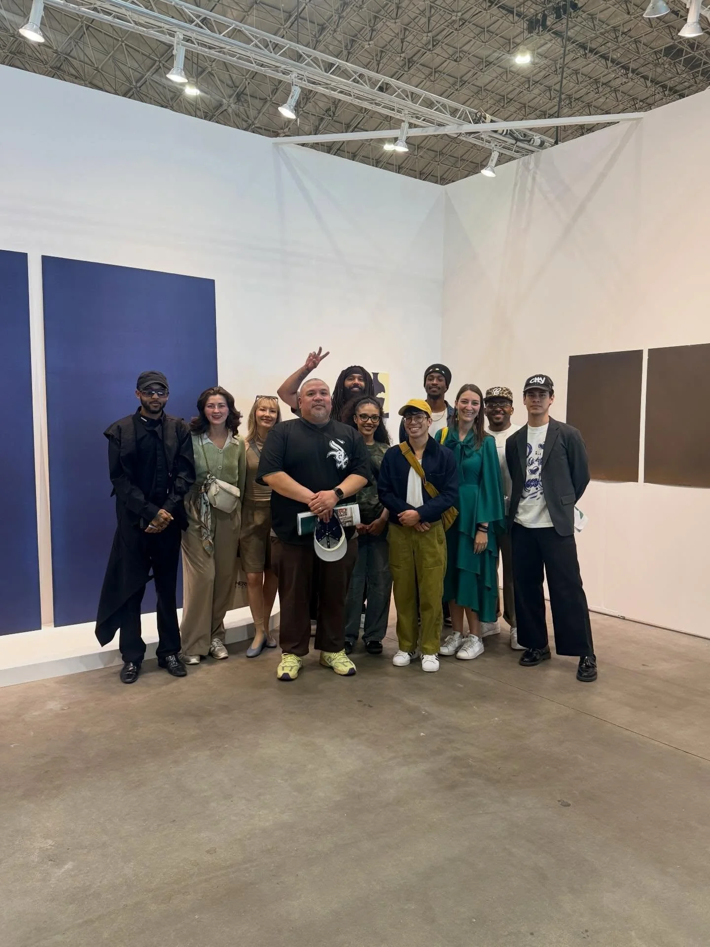 Highlights of last week included:

🖼️ Exploring @expochicago with @meetcreatively and @aoctaviusw 
🚘 Seeing my friend @alex.alpert&rsquo;s work on a Lexus 
&hearts;️ Spotting my stickers at @flyoverchicago at Navy Pier
🫶 Making new art and Chicago