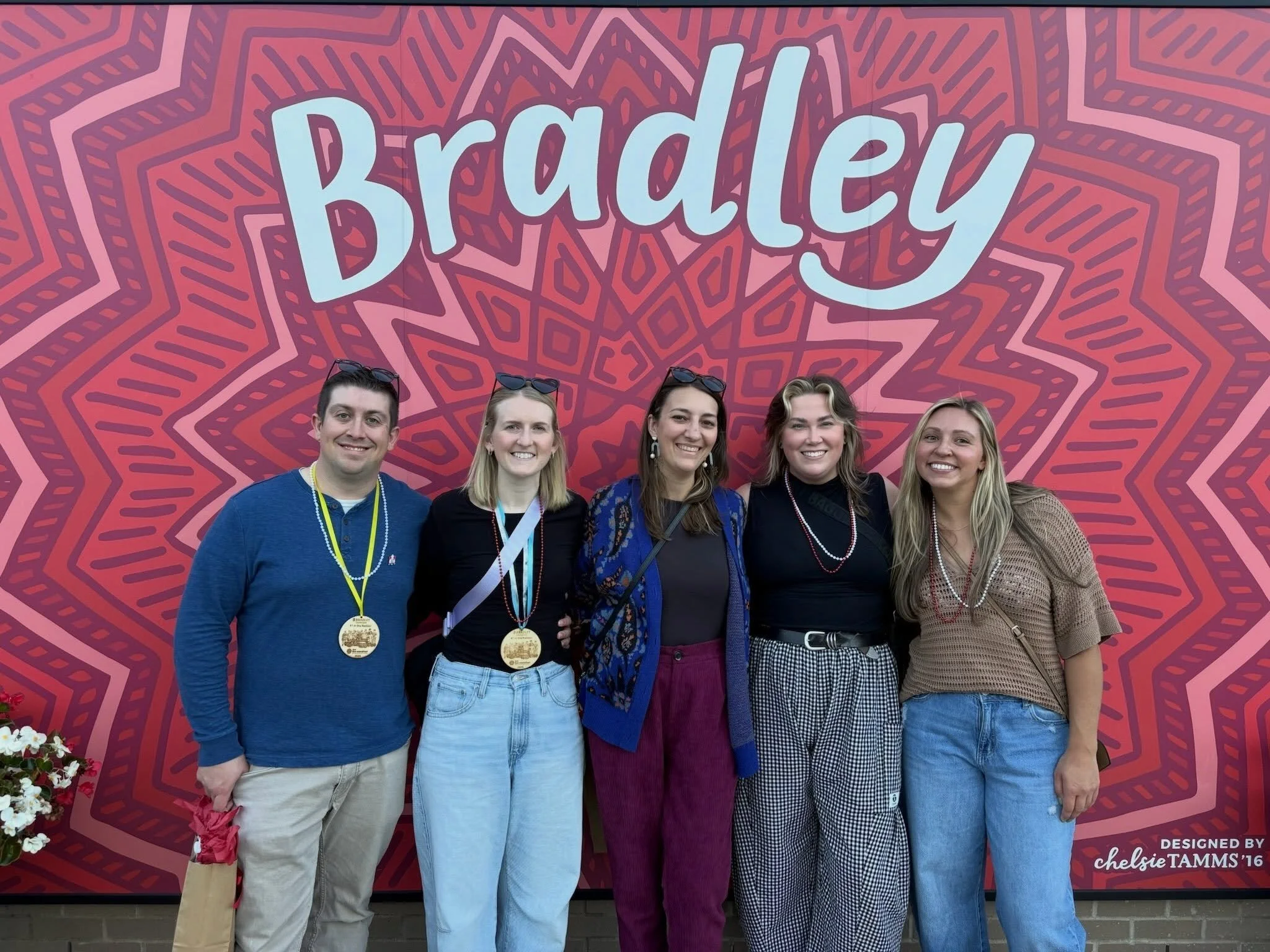 Last weekend I returned to where it all started for my 10th year college reunion. Homecoming happened to be on my birthday, so I got to celebrate with some Bradley and Peoria friends, too. 🎉

These fellow 2016 alumni saw the very first days of my bu