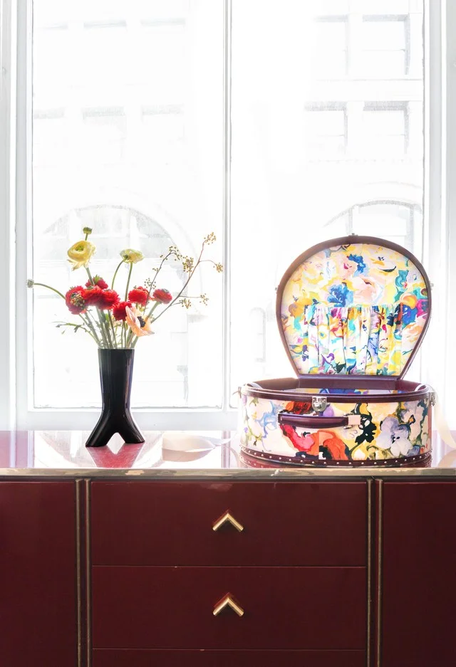 VOUTSA HQ - SIDEBOARD.jpg