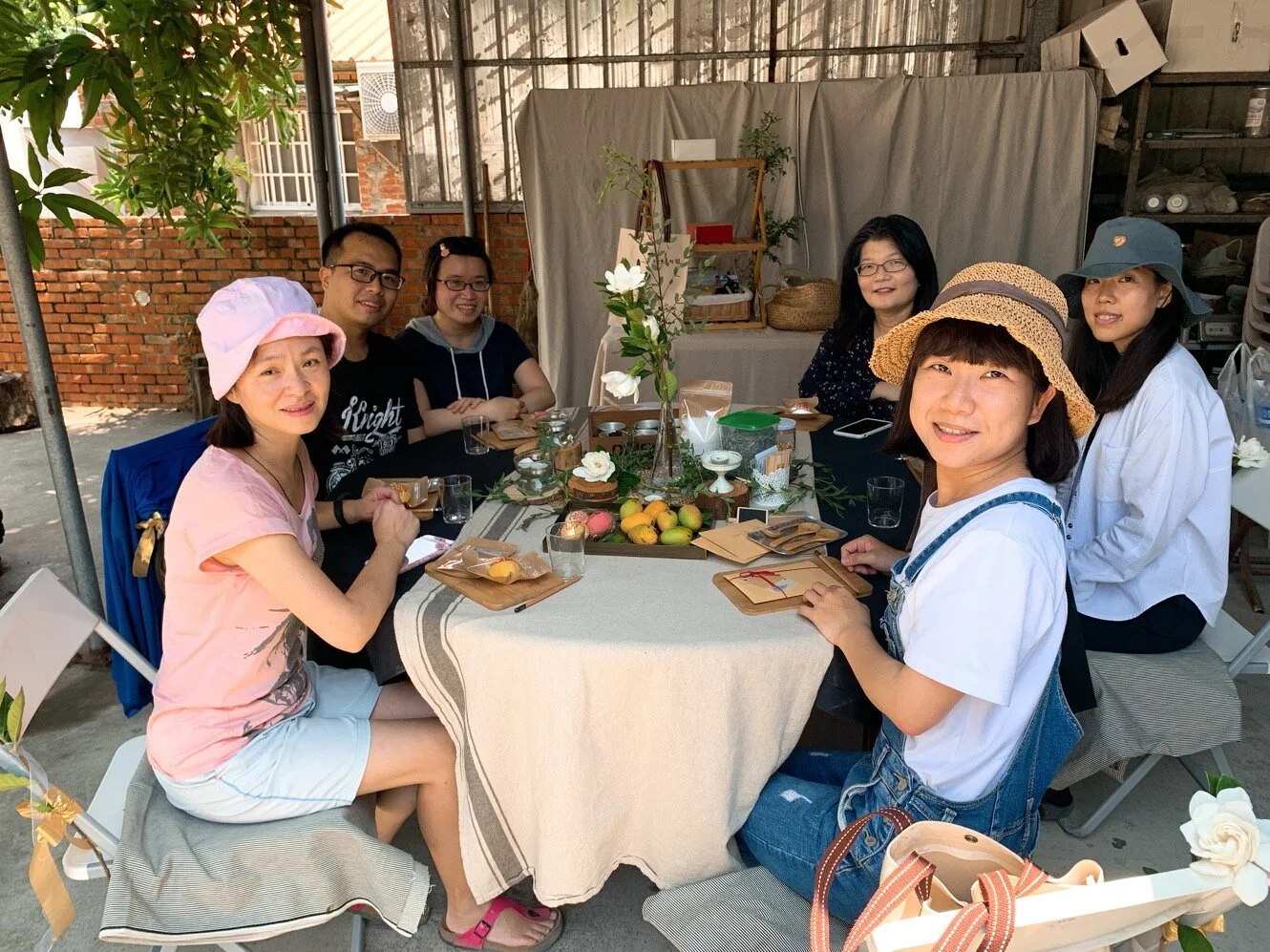 芒果樹下的旅行寫作 Essay Under the Mango Tree