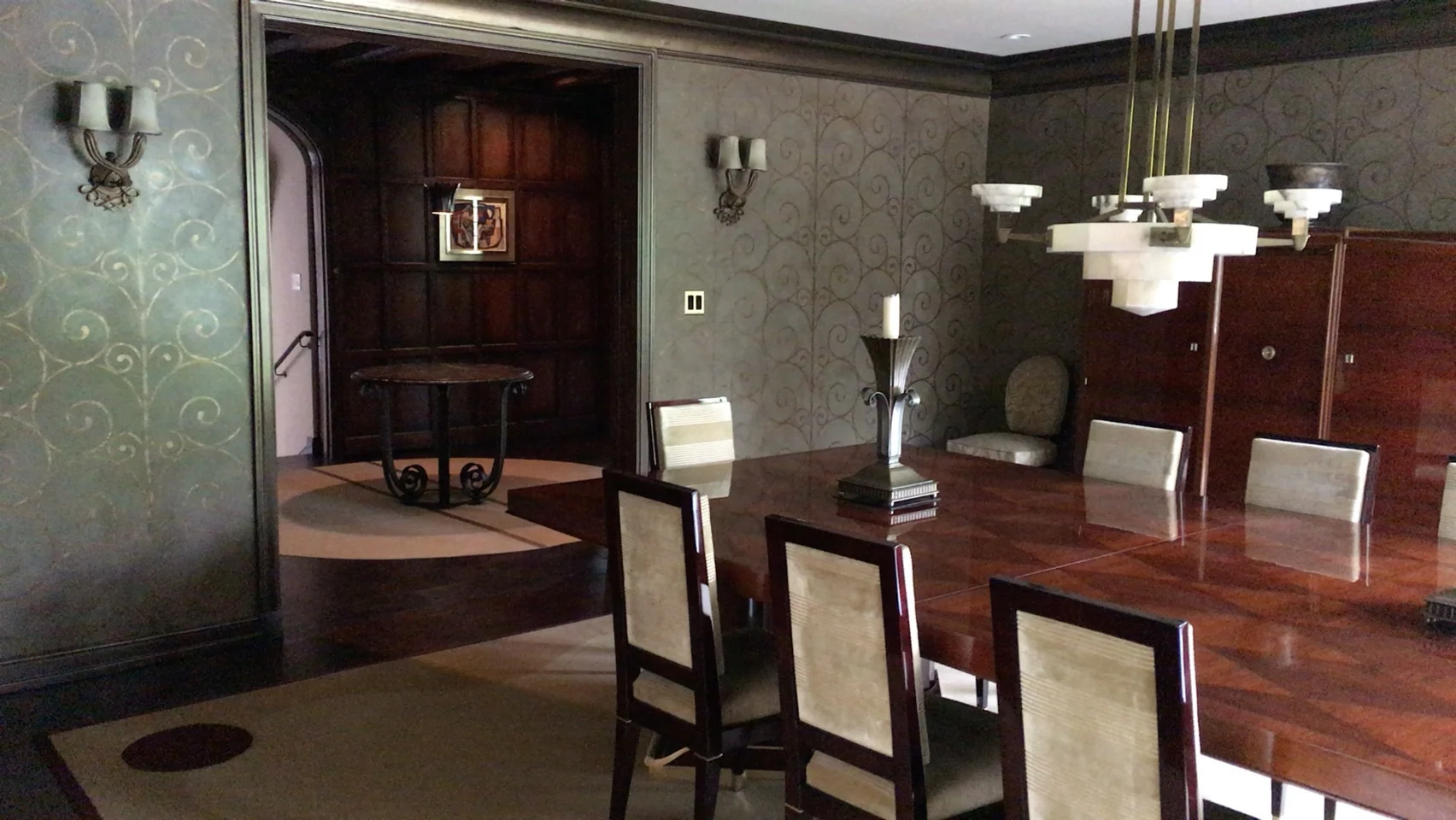 Stenciled Venetian Plaster. Bronxville, NY