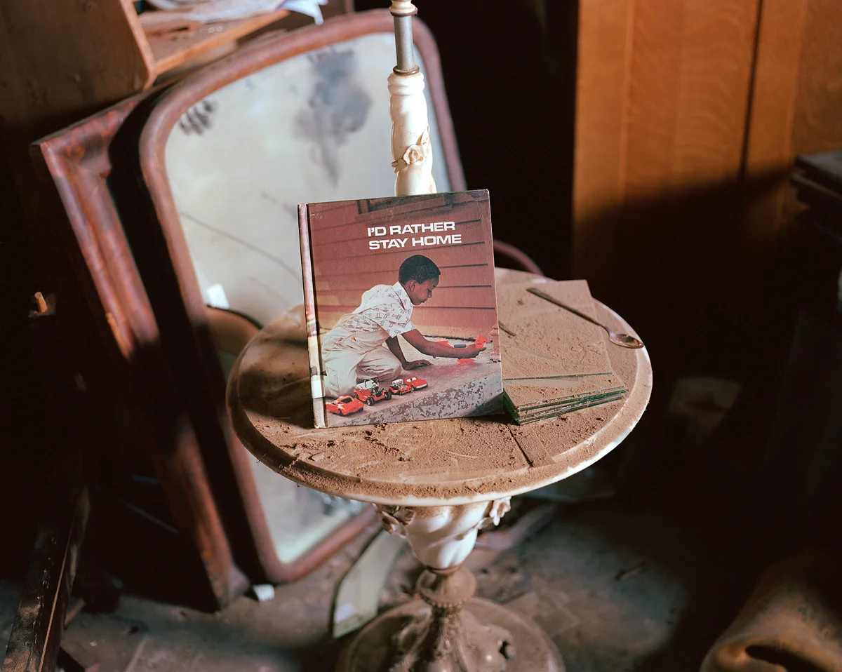 Susan Worsham , I’d Rather Stay Home, Danville, Va. , 2011. Archival pigment print, 20 x 25 inches. Image courtesy of the artist and Candela Books + Gallery, Richmond. 