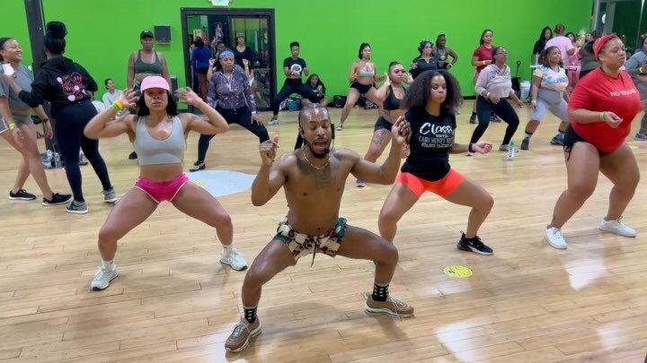 In order to have a successful class, you need to be able to TEACH THE CLASS! A few clips of me doing what I do best! 
GRAB YOUR TICKETS TO CLASS!
March 16th - @latinblendzdance 
March 29th - @profusiongym