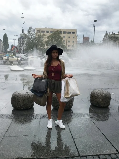 The Technique of Shopping with Alexis