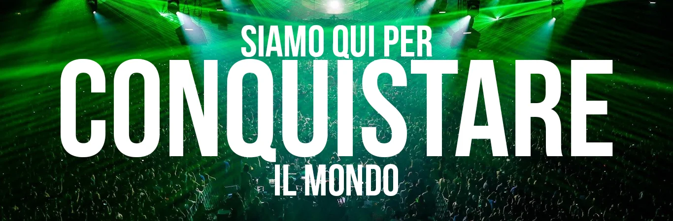 La celebrazione del concerto con la gente che balla e la luce laser conquistare i testi