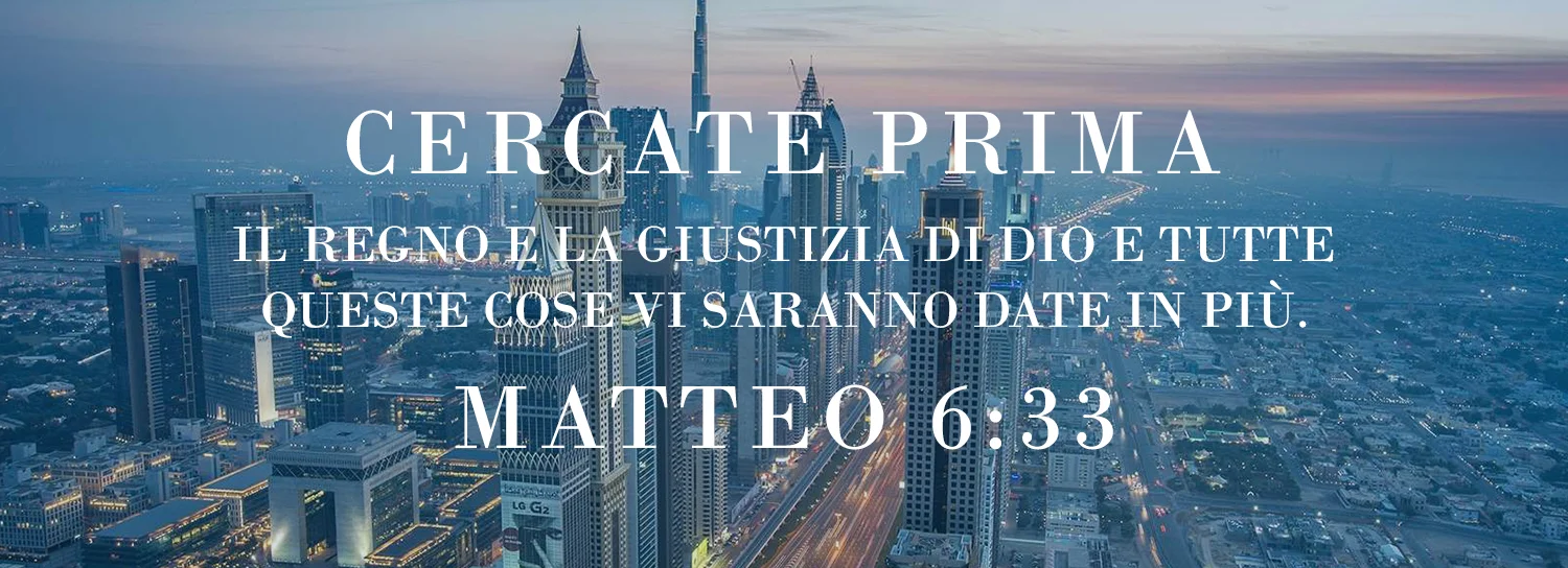 Il tramonto della città internazionale cerca la prima Scrittura di Dio