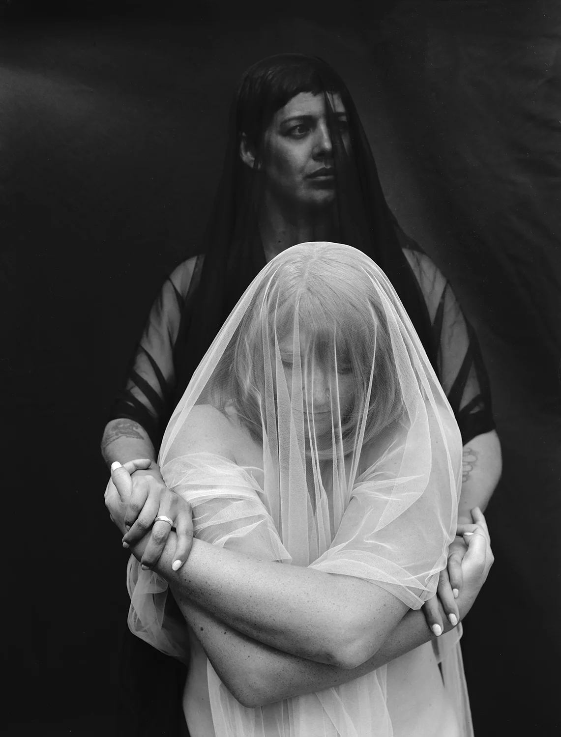 WEBYvonne+UrsulaVeil.jpg