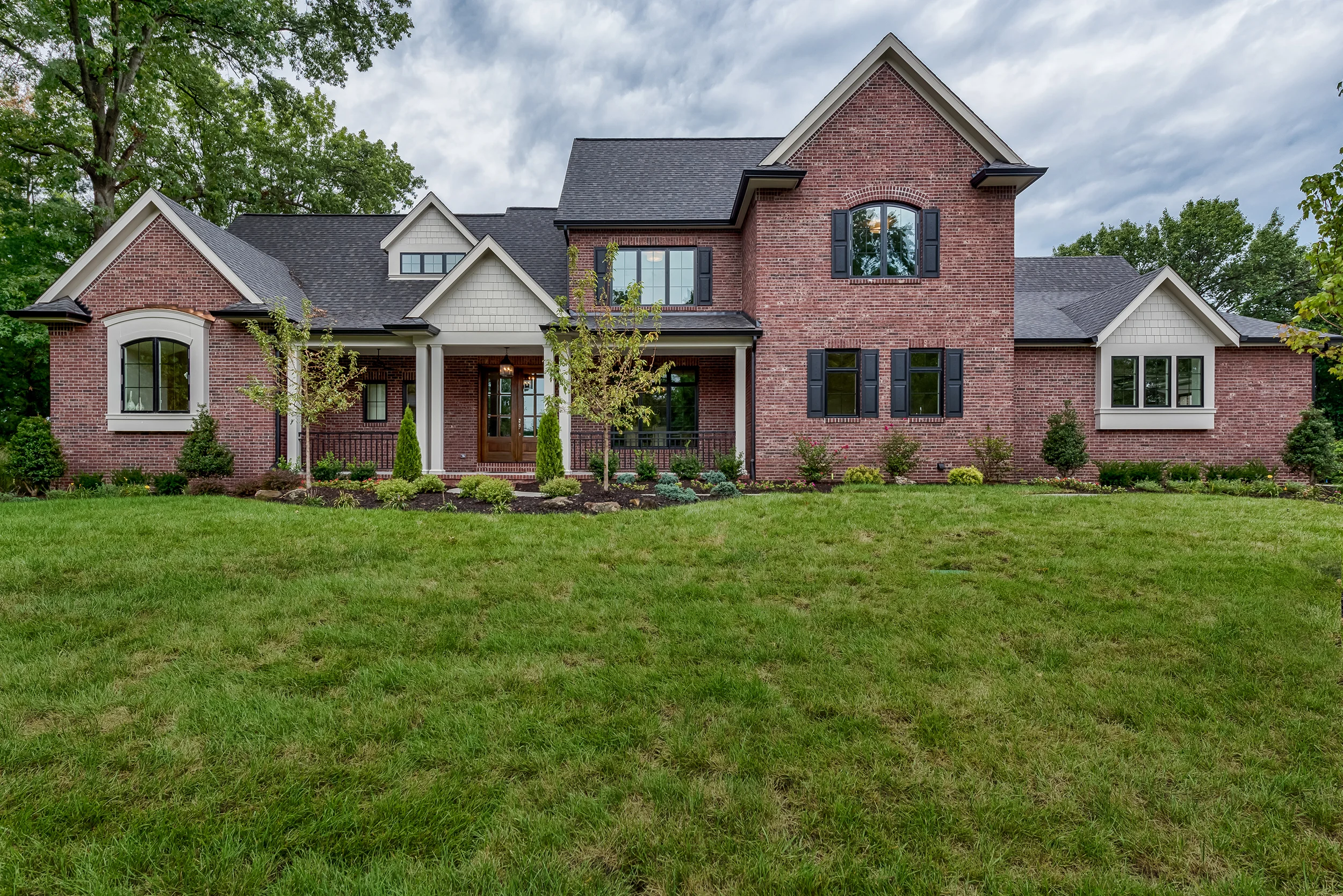 25 Maryhill Drive  |  Ladue 