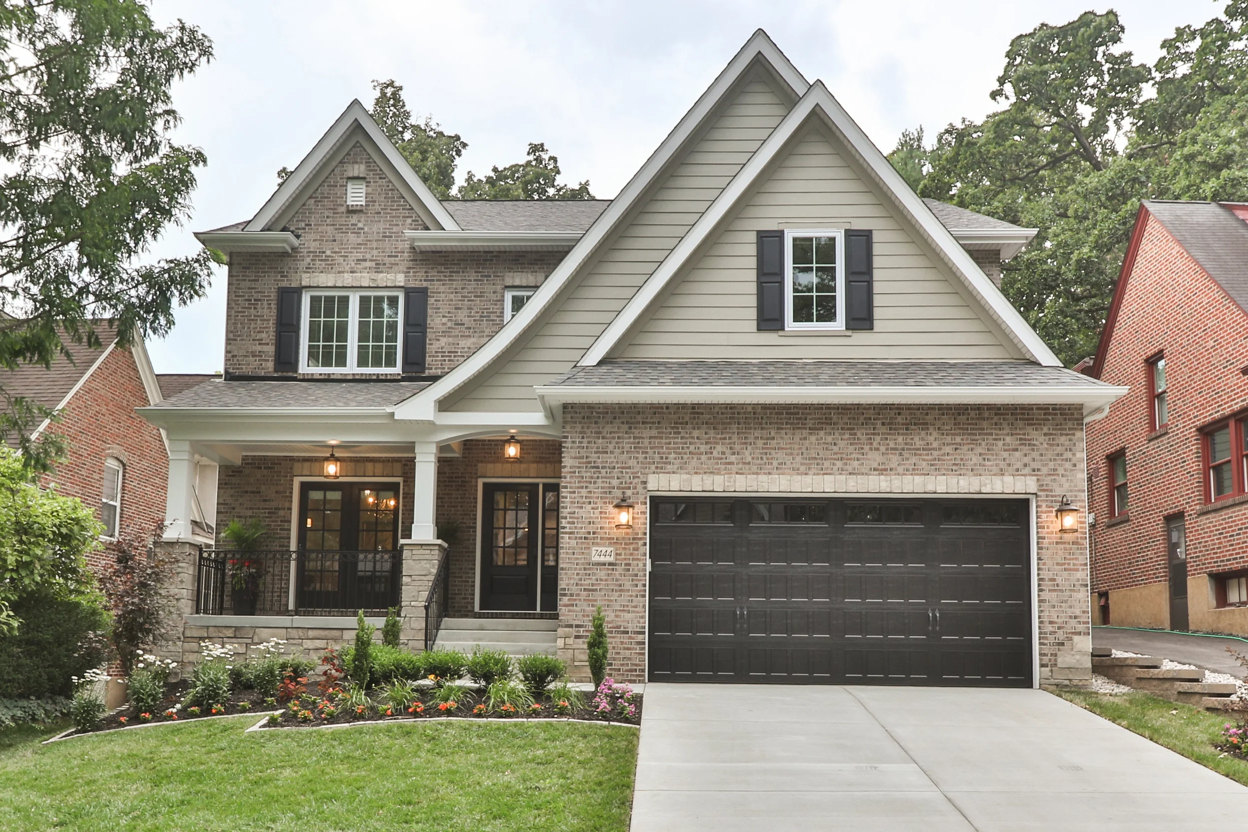 7444 Washington Avenue  |  University City