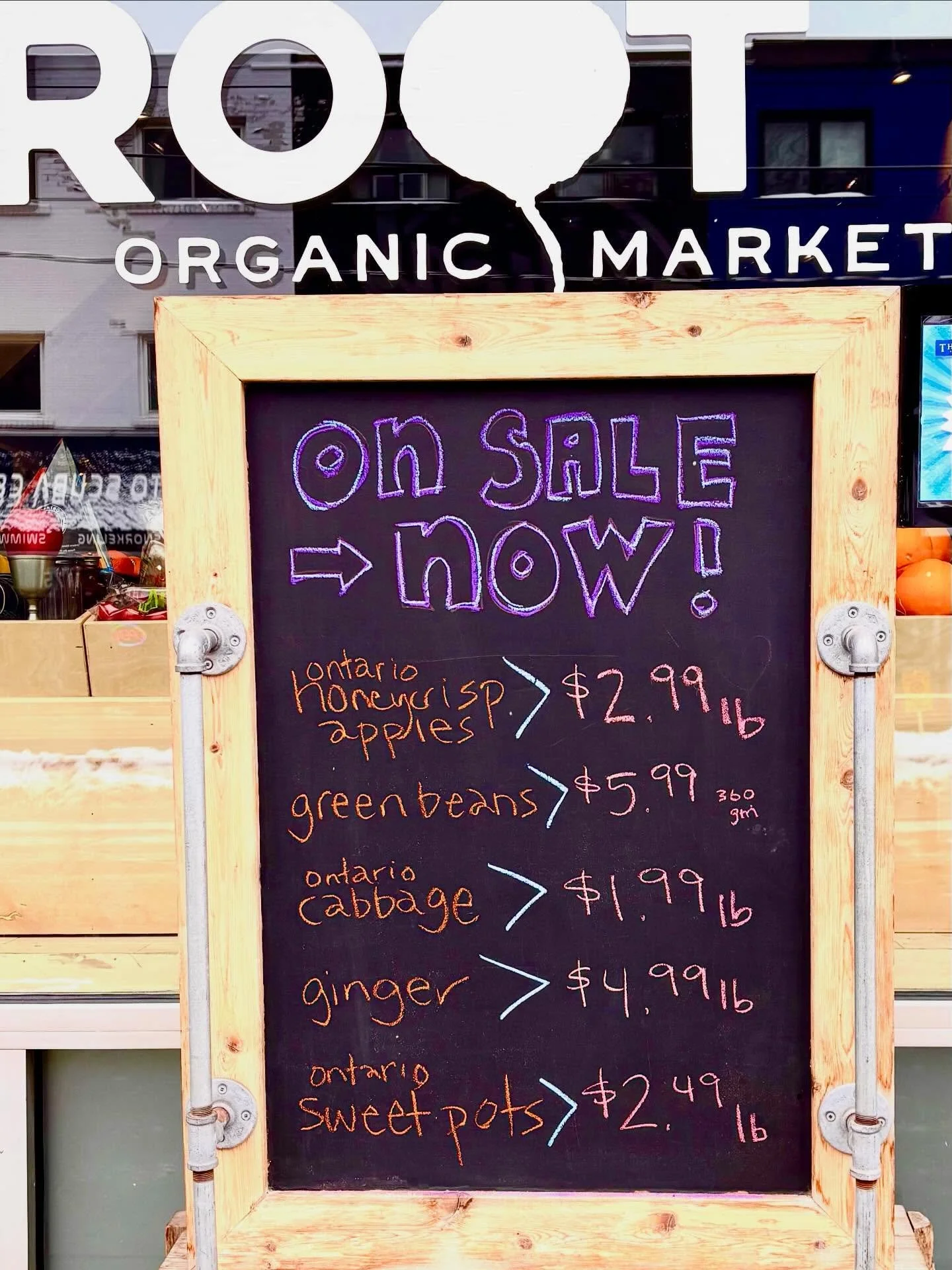ON SALE NOW!
Ontario Honeycrisp apples $2.99lb
Green beans $5.99 / 360gm
Ontario cabbage $1.99lb
Fennel $3.99
Ginger 🫚 $4.99lb
Green peppers 🫑 $3.99lb
Ontario sweet potatoes 🍠 $2.49lb