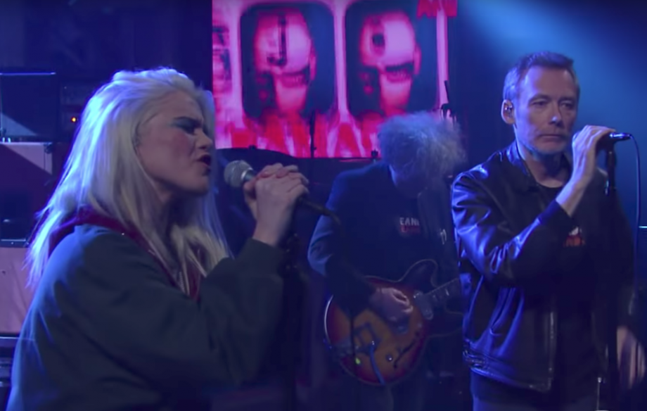 The Jesus and Mary Chain perform with Sky Ferreira on Colbert