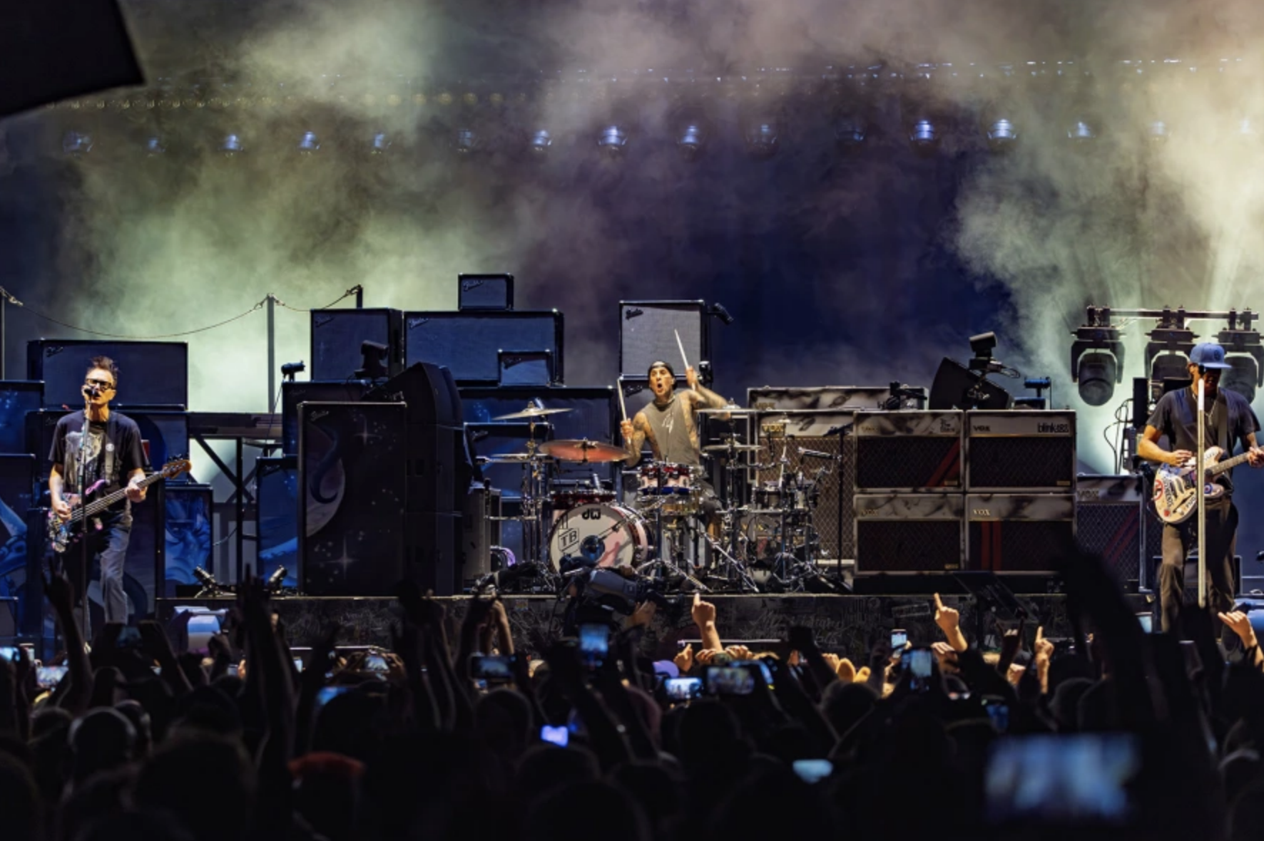 Blink-182 bring out Matt Skiba &amp; Stephen Egerton in Triumphant Return to Riot Fest