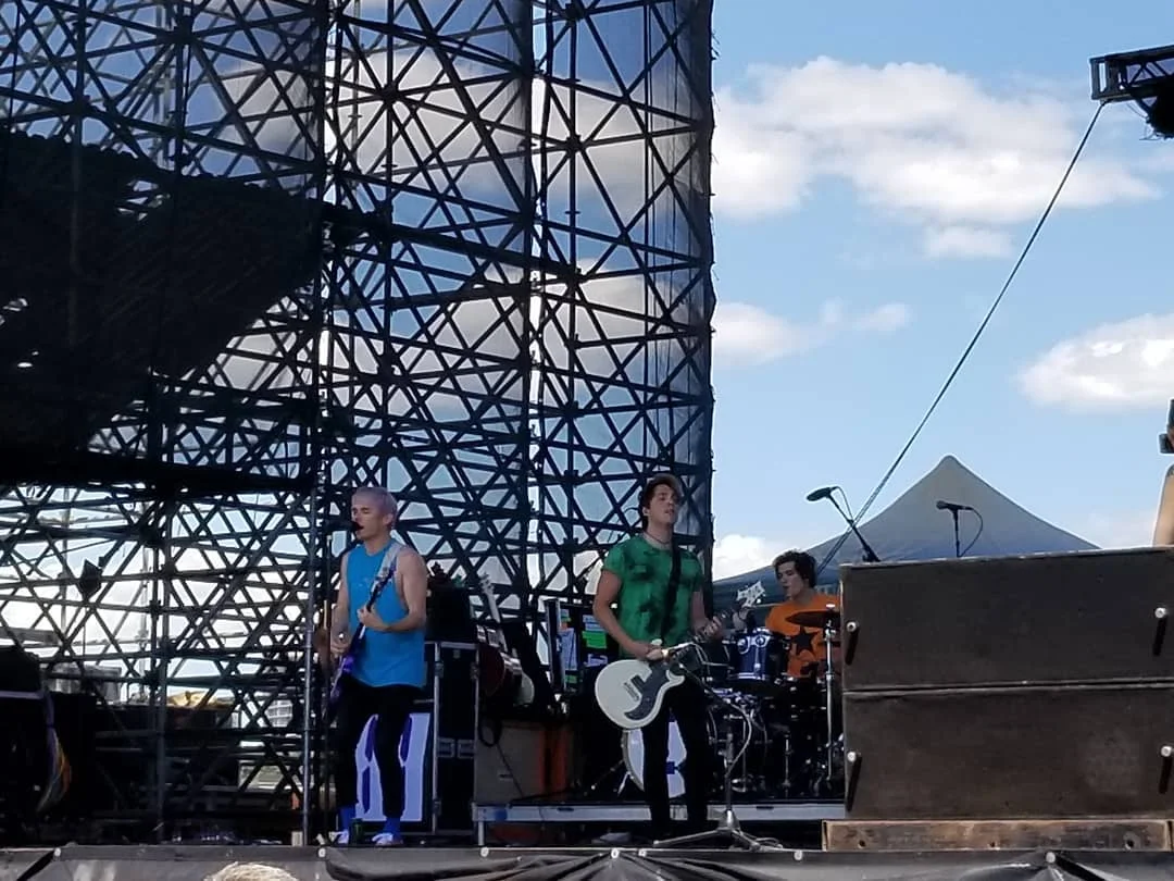 Warped - Waterparks.jpg