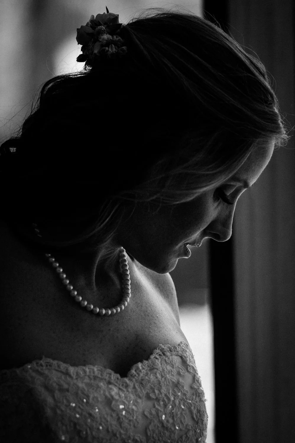 firstlook-portraits-gettingready-firstdance-017.jpg