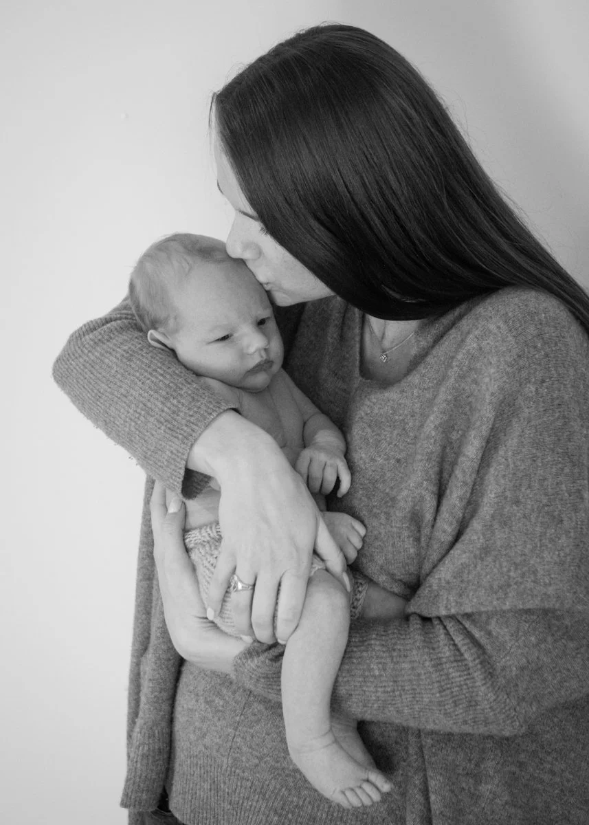 Fred, Hilary and Jake Newborn_027.jpg