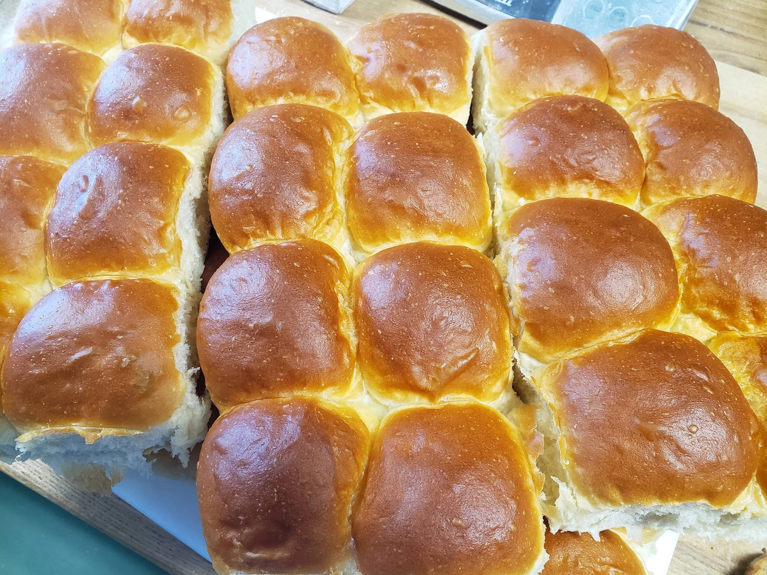 Brioche Dinner Rolls 8-pack