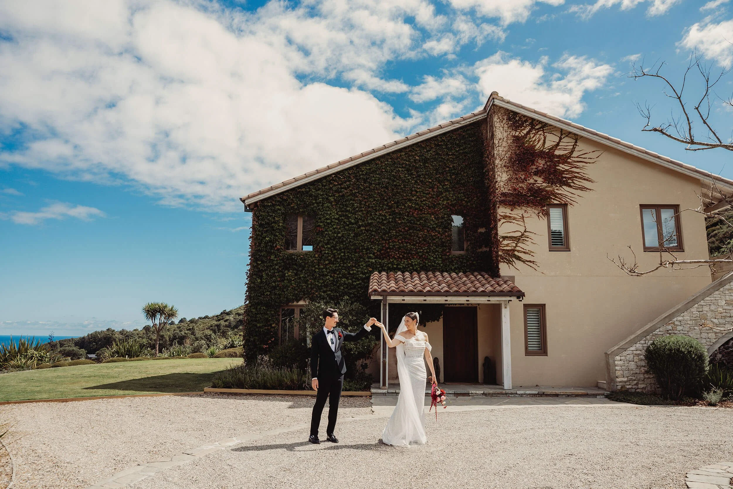 Muriwai Estate Wedding - The most dreamy tuscan countryside wedding with beach views of Muriwai