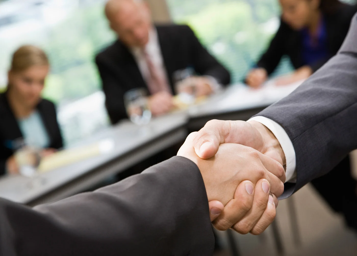 FreeGreatPicture.com-26261-cooperation-handshake4.jpg
