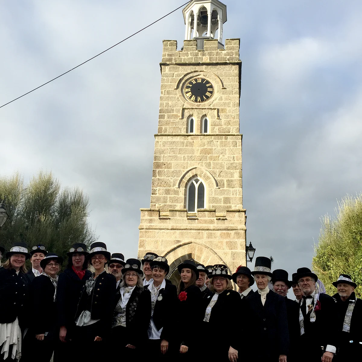 DAlyliught-cHoir-2.jpg