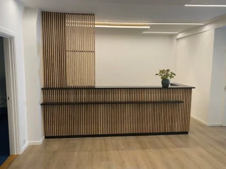  For en øjenlægeklinik i Hillerød har vi renoveret, bygget om, indrettet og tegnet specialinventar 