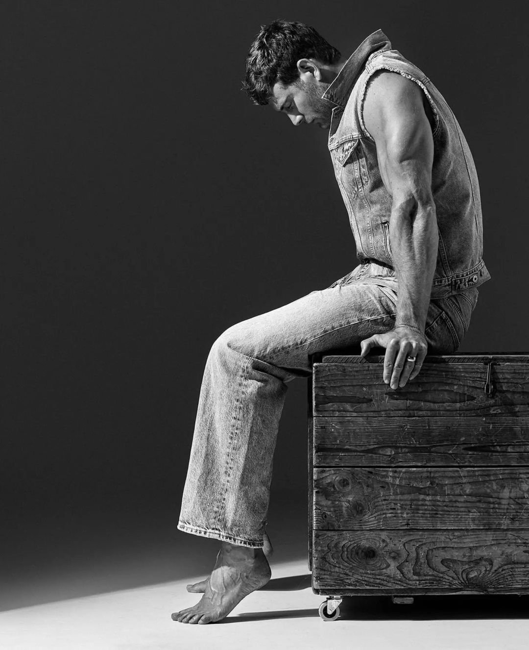 Tom Hopper for diaries99. Photographer Bartek Szmigulski