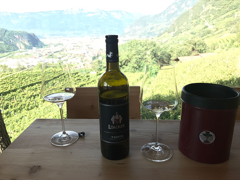 1)-Wine-tasting.jpg