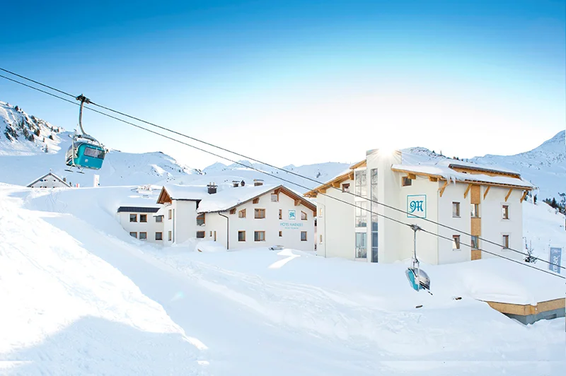 Hotel--aussen-high-res.jpg