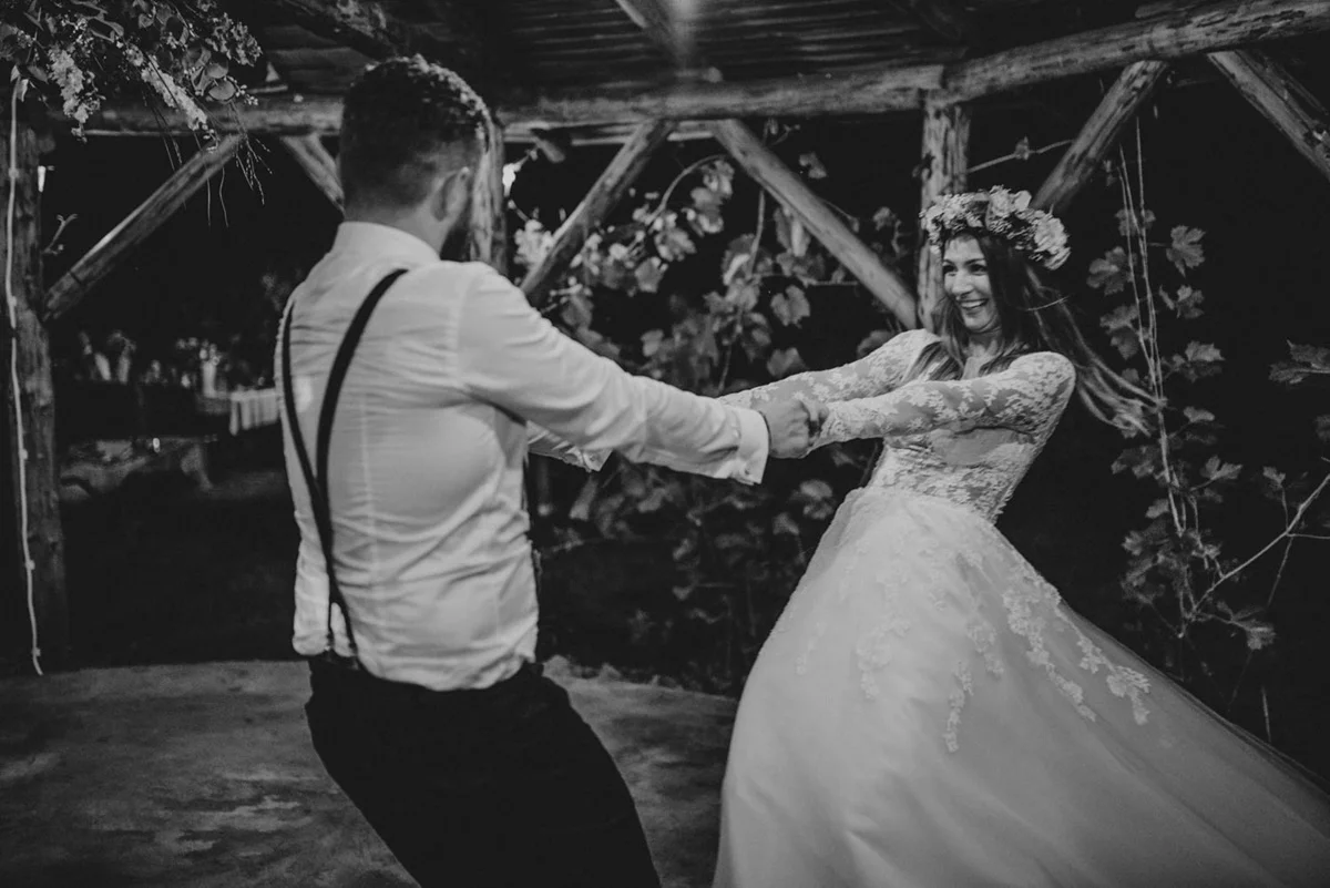 paula_miłosz_jelenia_góra_ślub_w_plenerze-300.jpg