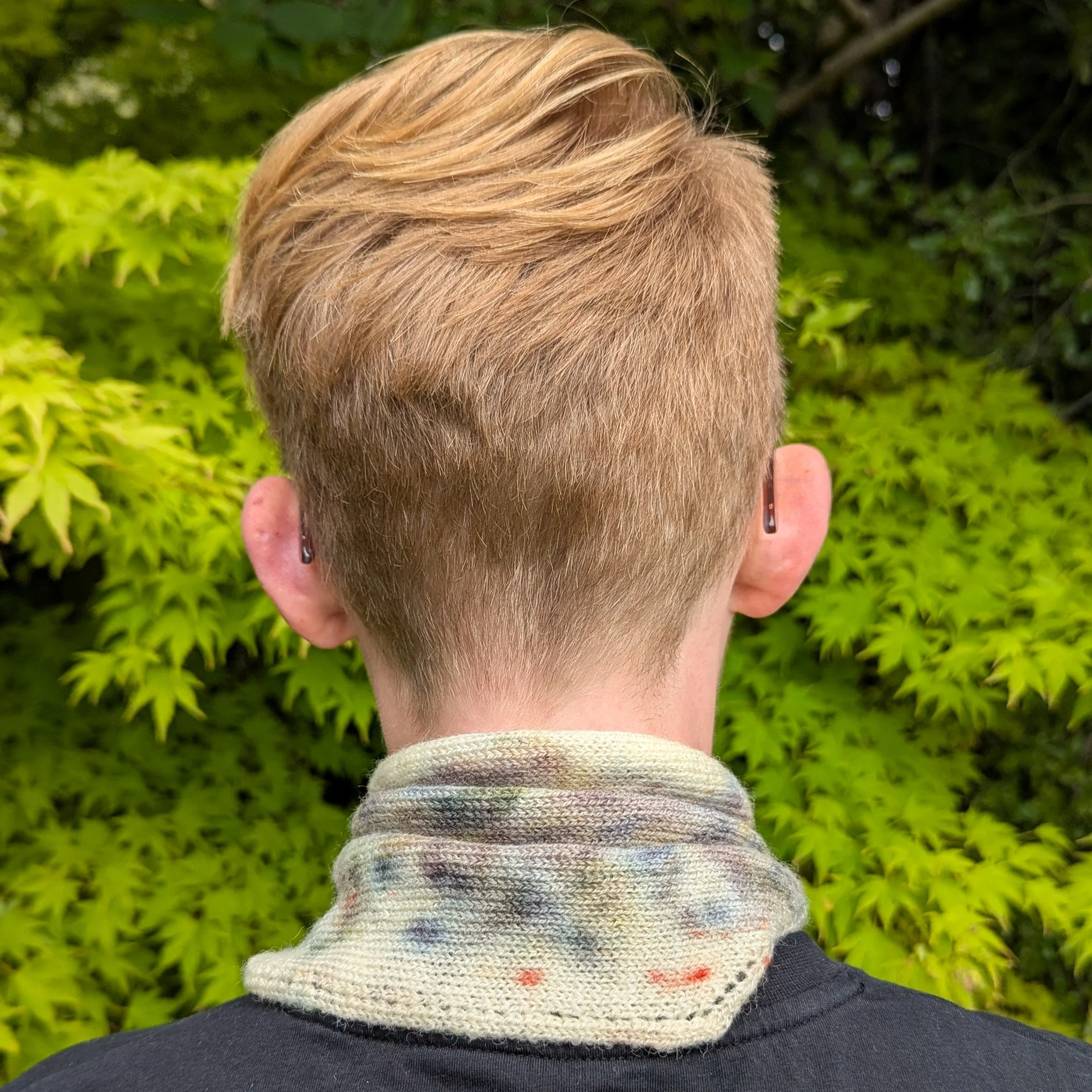 Ria Burns Knitwear Naturally Dyed Neckerchief Bundle Dye Cool 4.jpg