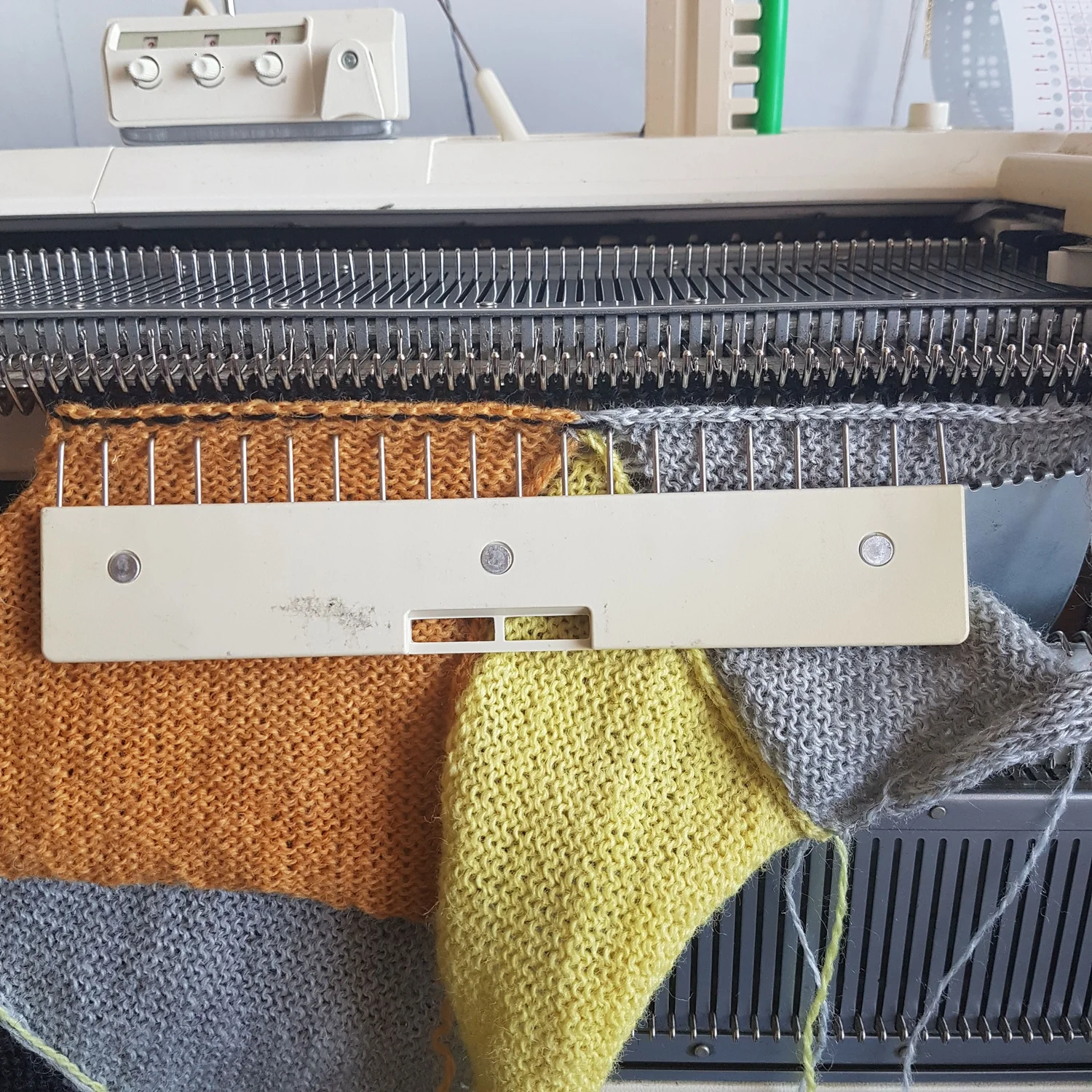 Machine Knitting Modular Patterns Modular Knitting on a Knitting Machine — Ria Burns Knitwear