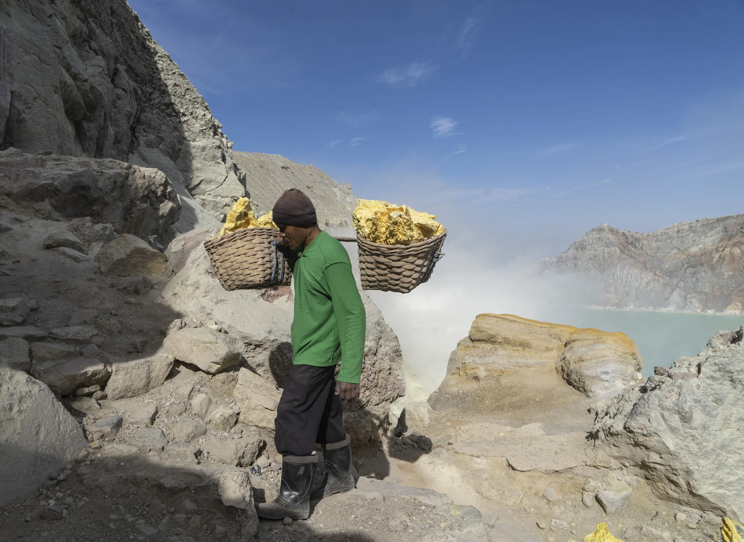 E_Crawford_Indonesia_IjenVolcano_sulphur_11-12-19_05.JPG