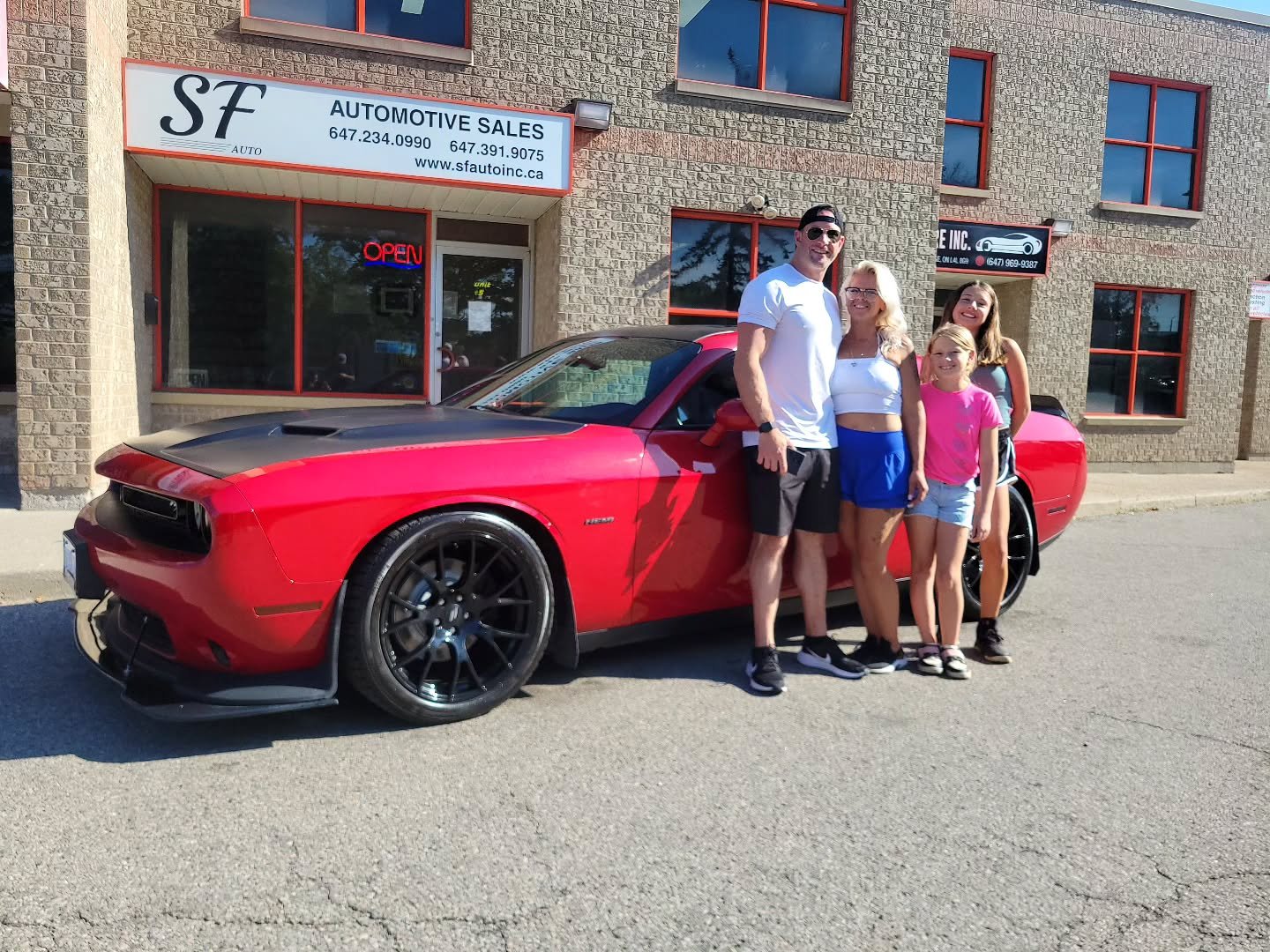 Congratulations to Derrick and Sarah on their Super clean Challenger RT V8 🏁🏁 Thank you for trusting in SF Auto and welcome to our Family 💪🏁
.
.
.
.
.
.
.
.
.
.
.
.
.
.
.
#sfauto #justdrive #Challenger #srt #rt #rtchallenger #v8 #Mopar #v8challen