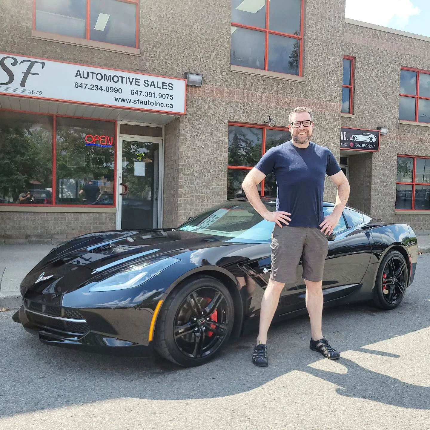 Congratulations, Les, on your new 2017 Corvette C7 manual transmission. Thank you for trusting in SF Auto and welcome to our Family 

.
.
.
.
.
.
.
.
.
.
.
.
.
.
.
#sfauto #sfautoinc #justdrive #corvette #chevy #gmperformance #gm #corvettec7 #c7 #Man