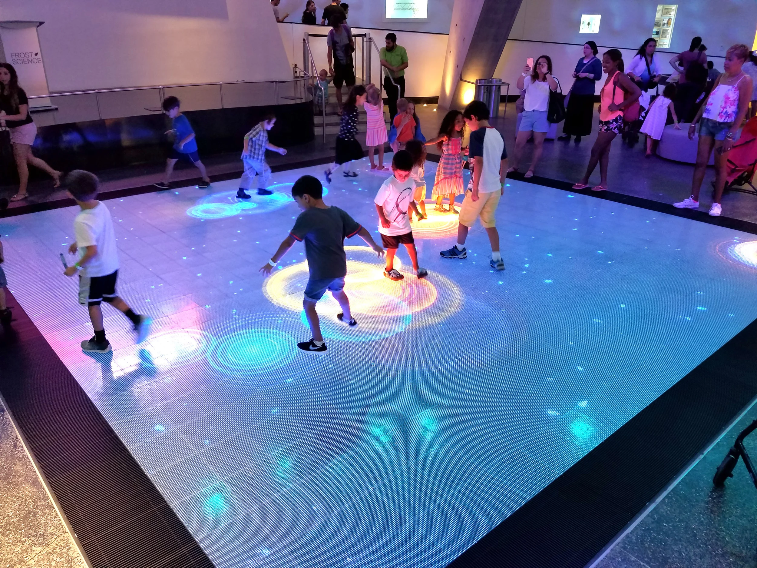 brightlogic-activefloor-frost-museum4.jpg