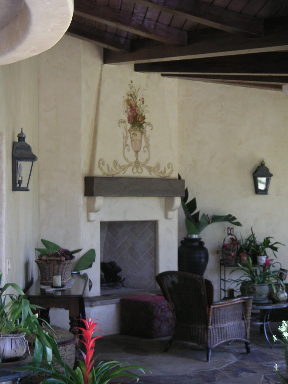 FlowerMantel_Scene.jpg