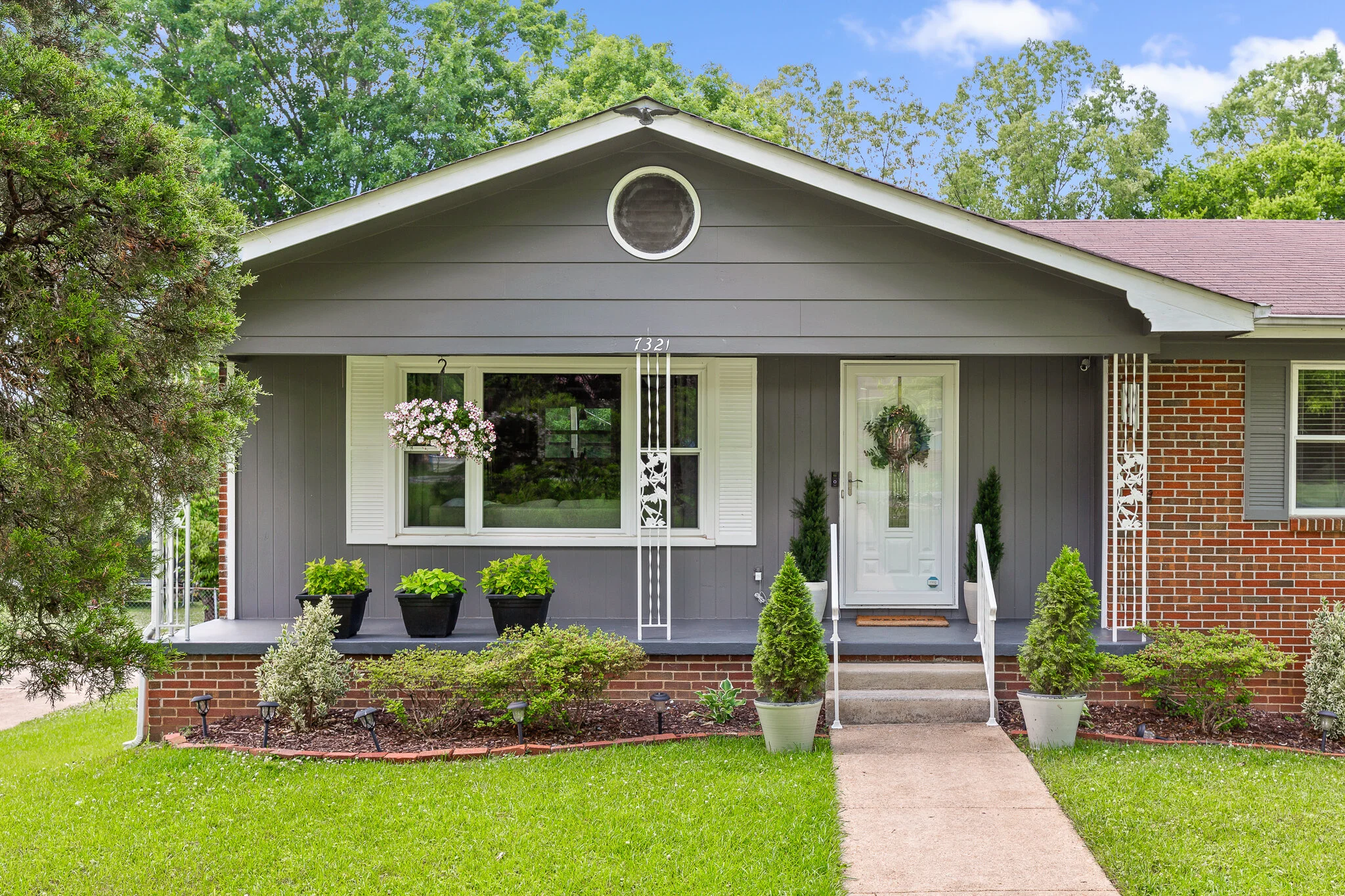 7321 Frances Dr
