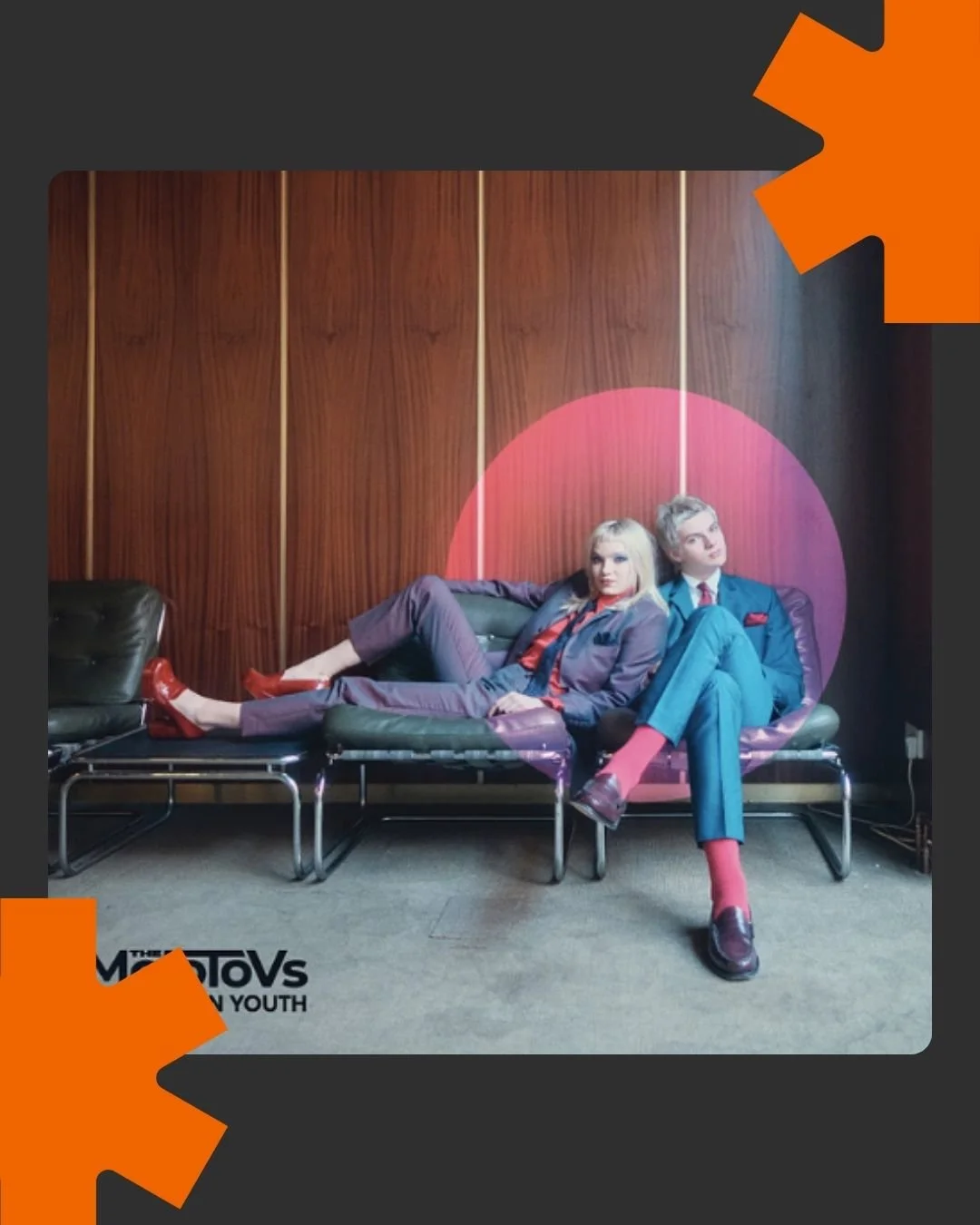 Jason Perry Vs The Molotovs 