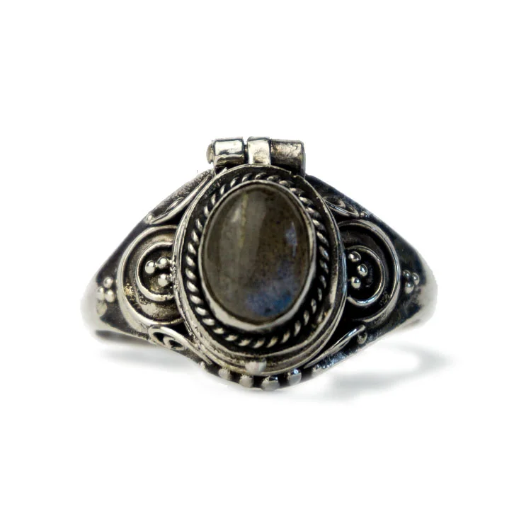 ACHLYS POISON TRINKET RING.jpg