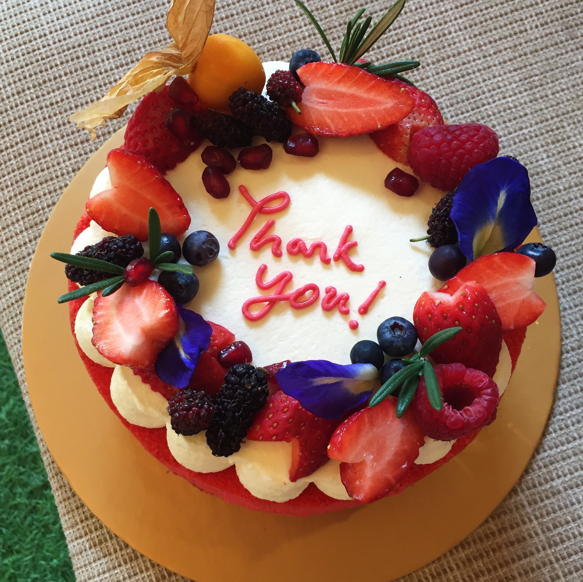 How To Order A Cake From Top Bakeries For Cake Delivery In Bangkok Larnahouse