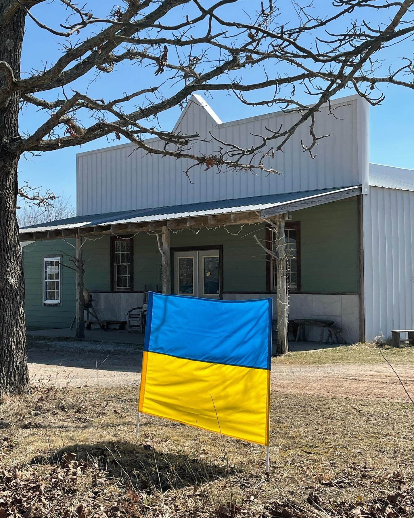 Thursday through Saturday we are raising money for Ukraine. Pick up chicken from the farm and make an equivalent donation to Ukrainian aid. We have a list of suggested organizations to donate to. #standwithukraine