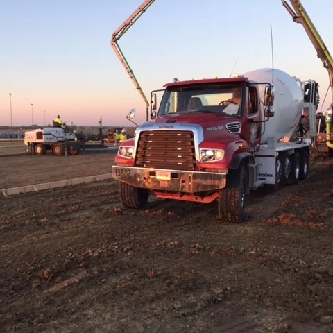 PROJECT HIGHLIGHT: Omaha Truck Center