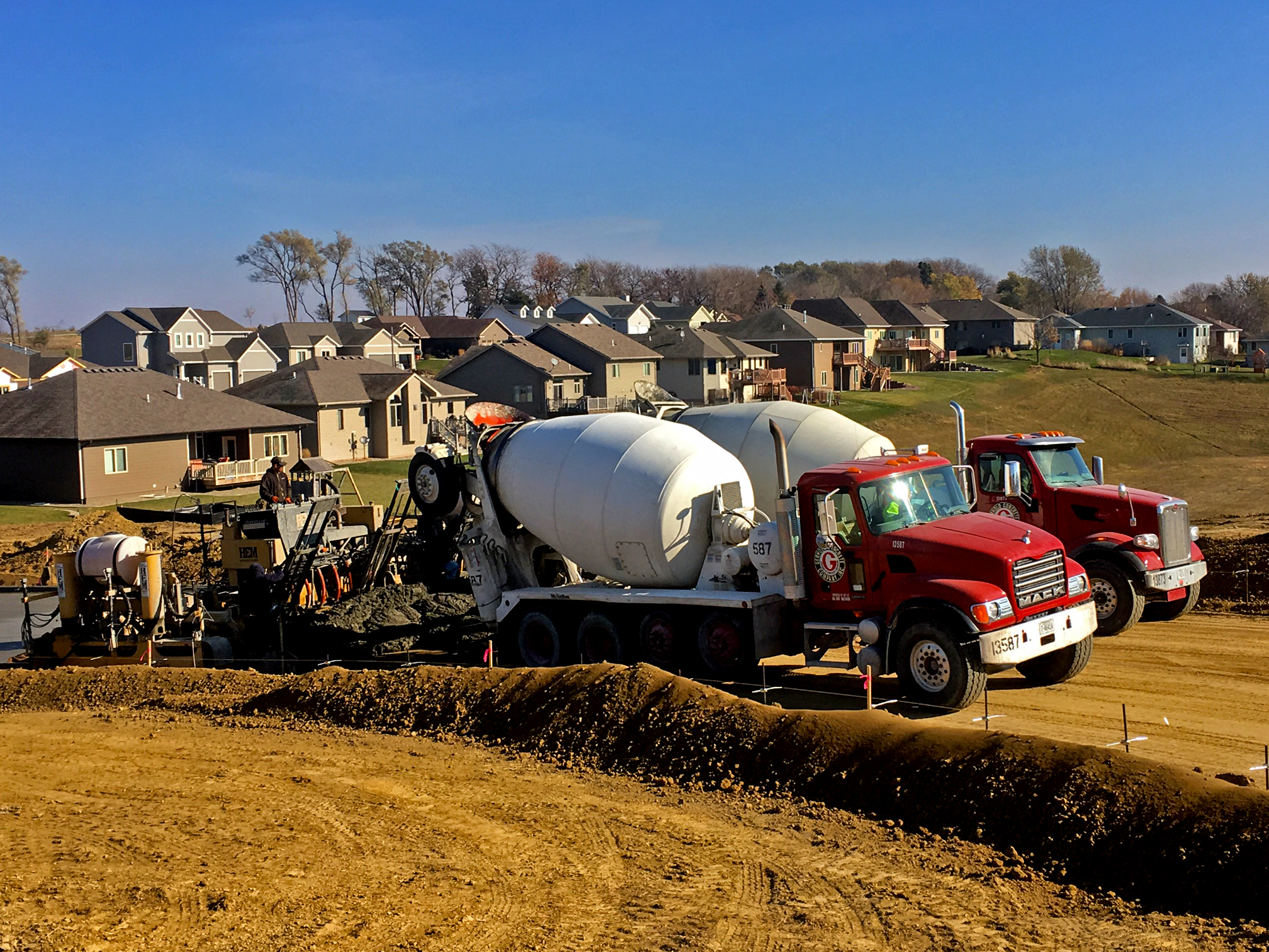Photos by CHUCK PEARSON/Gerhold Concrete Co.