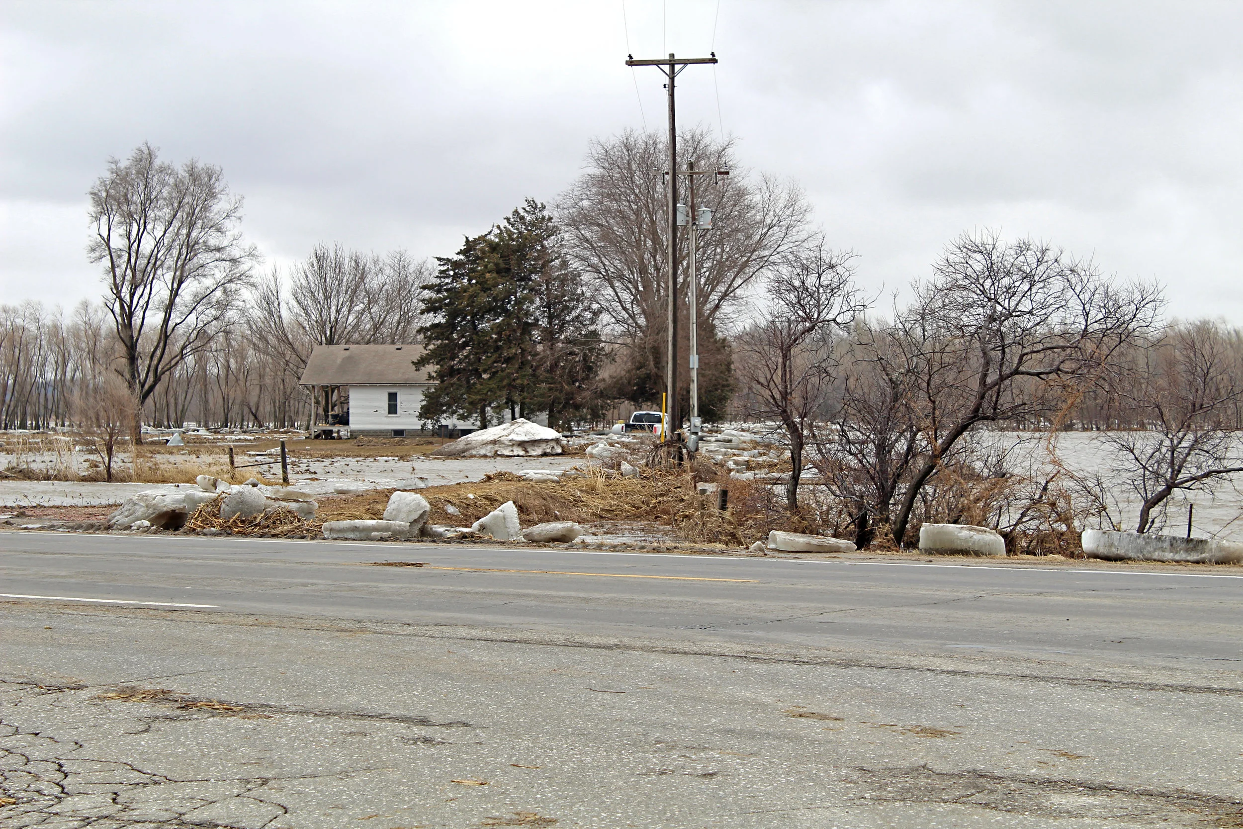 IMG_0512[1] HWY 275.jpg